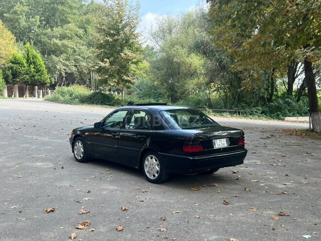 Mercedes C 240 1999, 305,575 km - 2.4 l - Sabirabad
