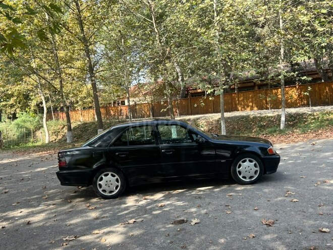 Mercedes C 240 1999, 305,575 km - 2.4 l - Sabirabad