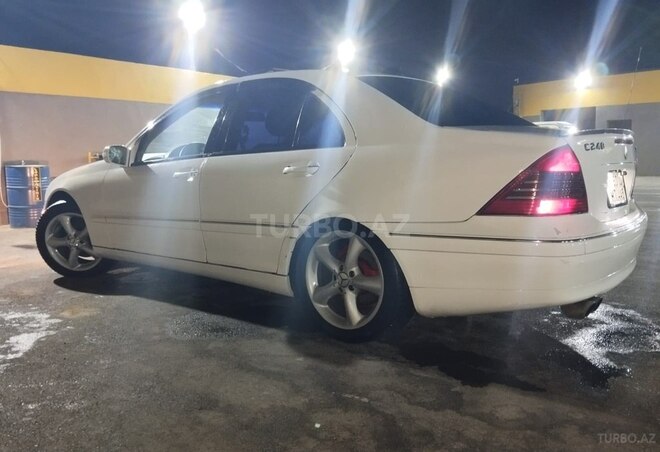 Mercedes  2002, 439,000 km - 2.6 л - Şamaxı