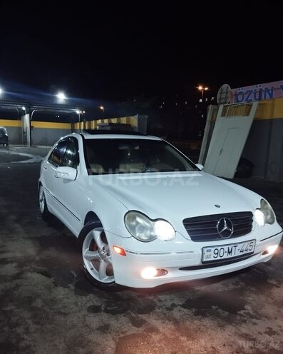 Mercedes  2002, 439,000 km - 2.6 л - Şamaxı