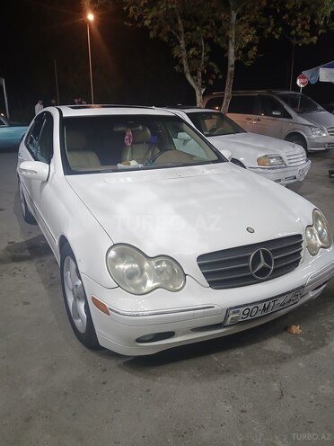 Mercedes  2002, 439,000 km - 2.6 л - Şamaxı