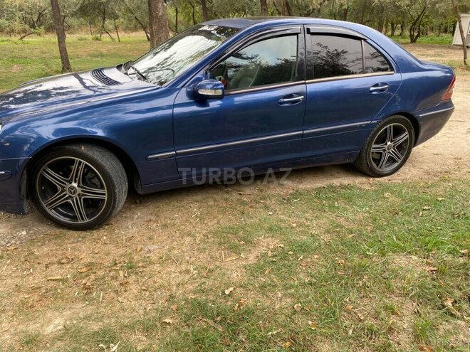 Mercedes C 320 2001, 322,000 km - 3.2 l - Naxçıvan