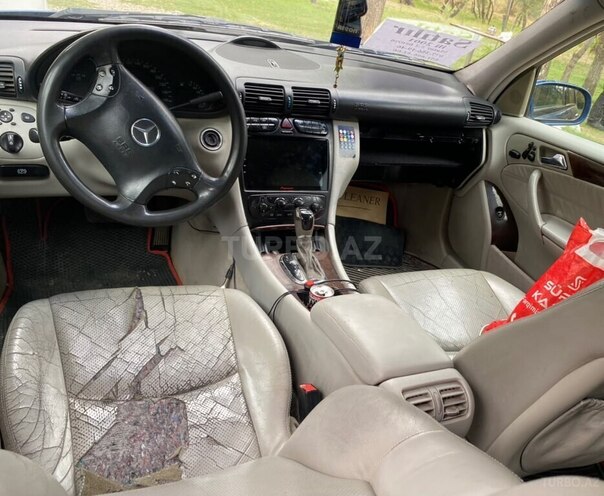 Mercedes C 320 2001, 322,000 km - 3.2 l - Naxçıvan