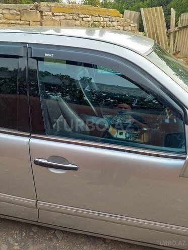 Mercedes E 240 1999, 540,000 km - 2.4 l - Goranboy
