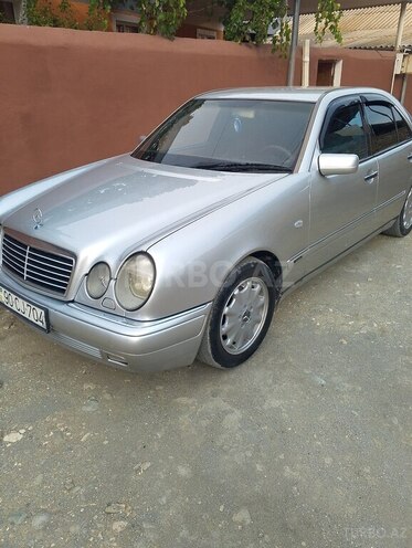 Mercedes E 240 1999, 540,000 km - 2.4 l - Goranboy