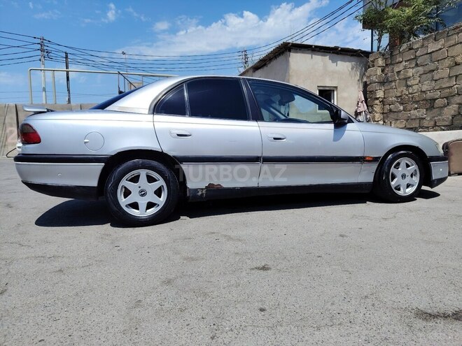 Opel Omega 1996, 235,680 km - 2.0 l - Bakı
