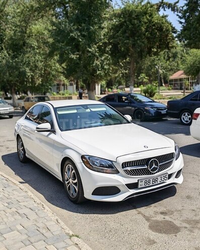 Mercedes C 300 2016, 270,000 km - 2.0 l - Qazax