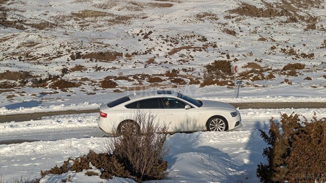 Audi A5 2015, 250,000 km - 2.0 л - Bakı
