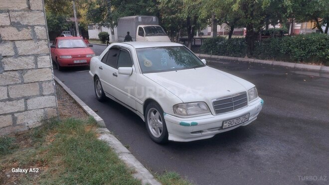 Mercedes C 180 1995, 300,000 km - 1.8 l - Mingəçevir
