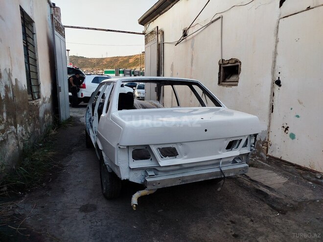 LADA (VAZ) 2115 2001, 391,000 km - 1.5 l - Bakı