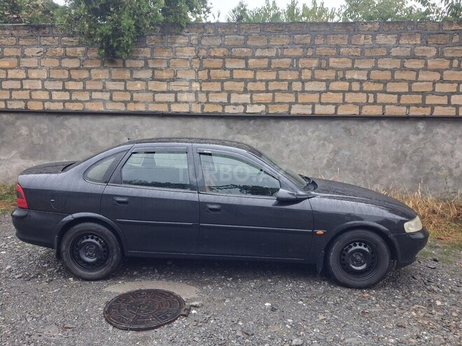 Opel Vectra 1998, 345,948 km - 1.6 l - Şəki
