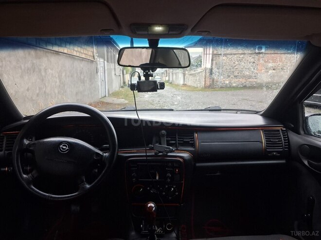 Opel Vectra 1998, 345,948 km - 1.6 l - Şəki