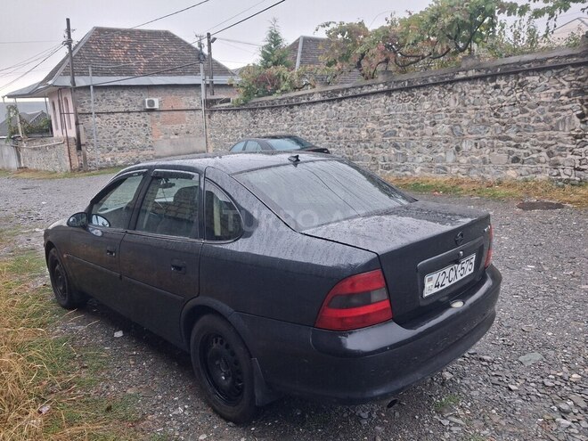 Opel Vectra 1998, 345,948 km - 1.6 l - Şəki
