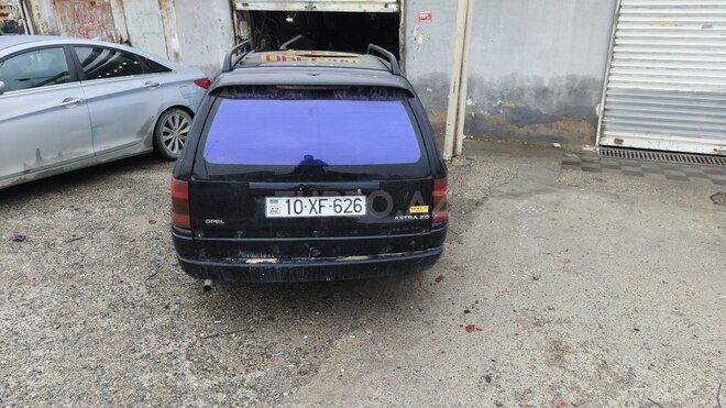 Opel Astra 1995, 235,886 km - 2.0 l - Bakı