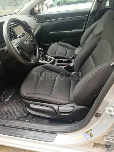 Hyundai Elantra 2018, 198,915 km - 2.0 l - Bakı
