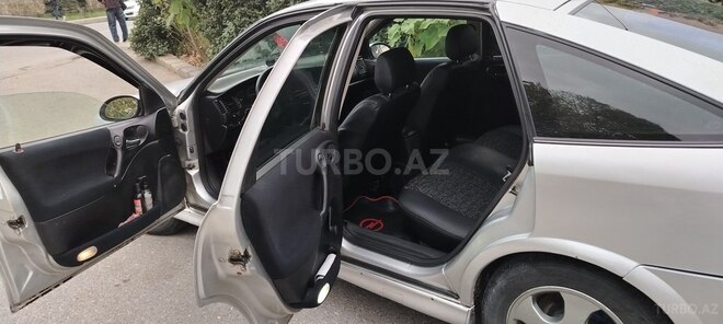 Opel Vectra 1999, 265,917 km - 1.6 l - Qusar