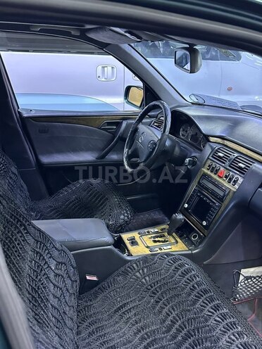 Mercedes E 320 2000, 236,980 km - 3.2 l - Bakı