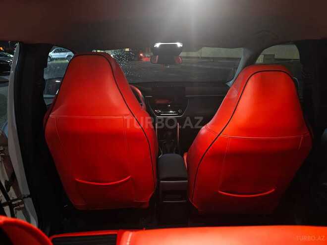 Toyota Corolla Cross 2025, 22,000 km - 2.0 l - Bakı