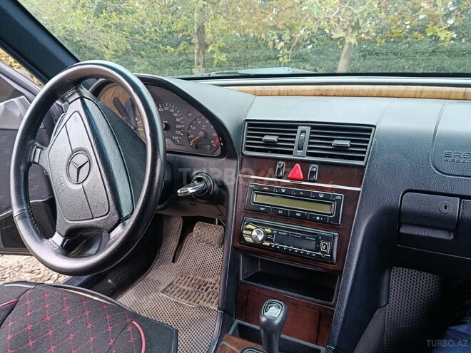 Mercedes C 230 1997, 429,000 km - 2.3 l - Bakı