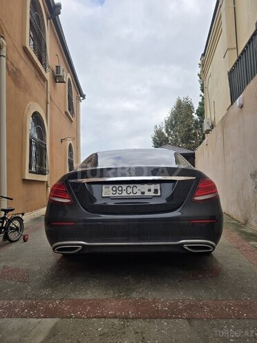 Mercedes E 220 d 2016, 242,653 km - 2.0 l - Bakı