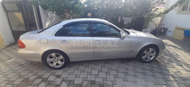 Mercedes E 200 2003, 371,500 km - 2.0 l - Bakı