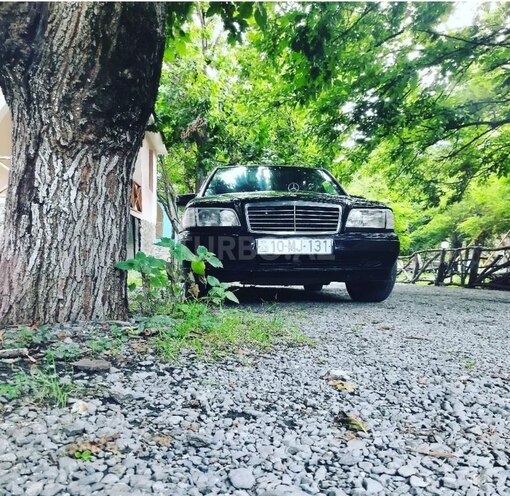 Mercedes C 200 1997, 490,000 km - 2.0 l - Qax