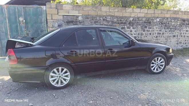 Mercedes C 200 1997, 490,000 km - 2.0 l - Qax