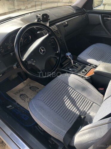 Mercedes E 200 1999, 436,253 km - 2.0 л - Bakı