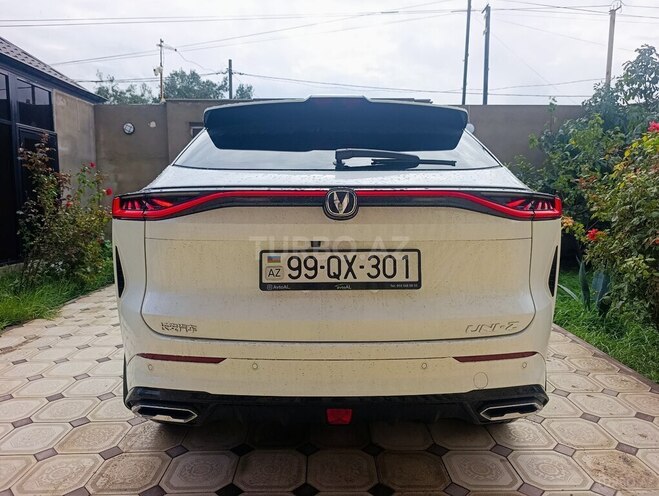 Changan  2025, 12,000 km - 1.5 л - Bakı