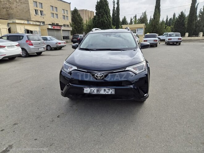 Toyota RAV4 2018, 110,834 km - 2.5 л - Gəncə