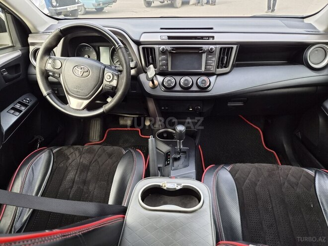Toyota RAV4 2018, 110,834 km - 2.5 л - Gəncə