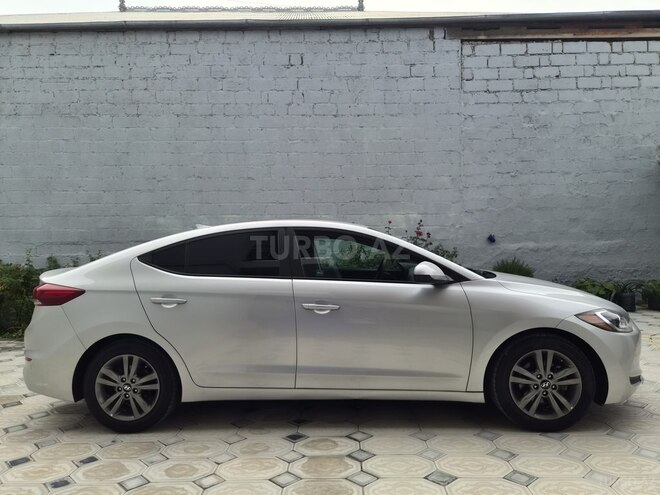 Hyundai Elantra 2018, 172,200 km - 2.0 л - Gəncə