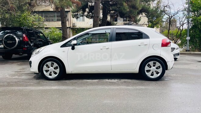 Kia Rio 2014, 402,357 km - 1.1 л - Bakı