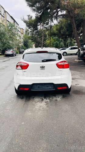 Kia Rio 2014, 402,357 km - 1.1 л - Bakı