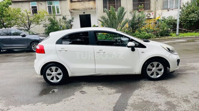Kia Rio 2014, 402,357 km - 1.1 л - Bakı