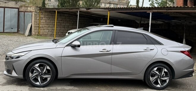 Hyundai Elantra 2022, 140,000 km - 2.0 l - Bakı