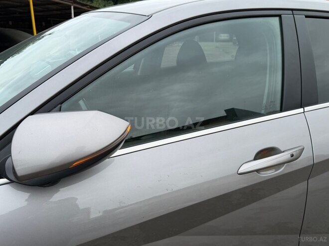 Hyundai Elantra 2022, 140,000 km - 2.0 l - Bakı