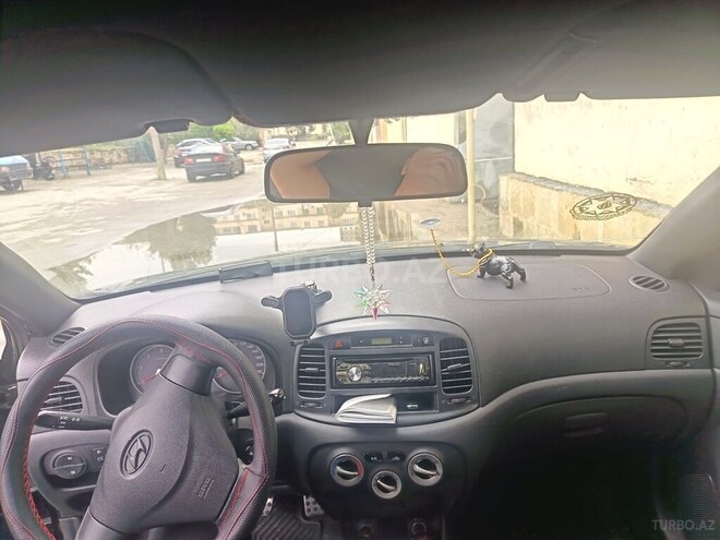 Hyundai Accent 2009, 300,000 km - 1.5 l - Bakı