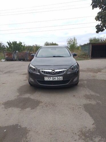 Opel Astra 2010, 318,000 km - 1.6 l - Tərtər