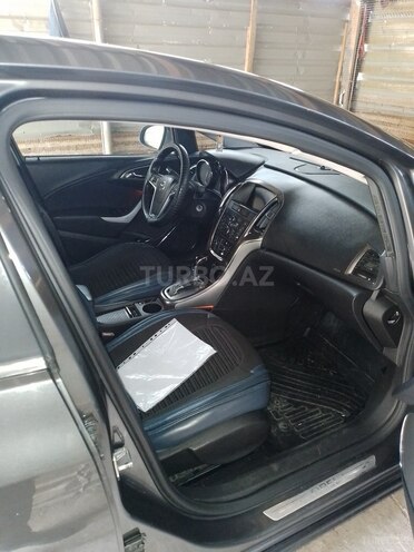 Opel Astra 2010, 318,000 km - 1.6 l - Tərtər