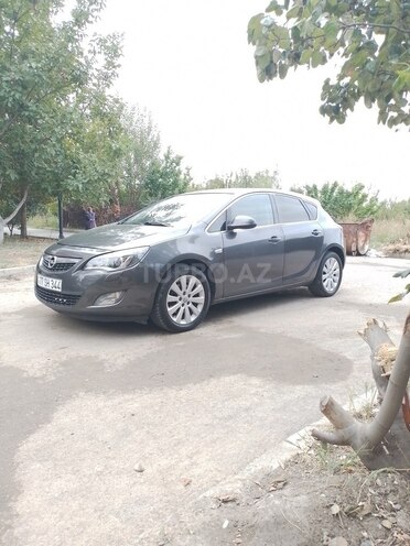 Opel Astra 2010, 318,000 km - 1.6 l - Tərtər