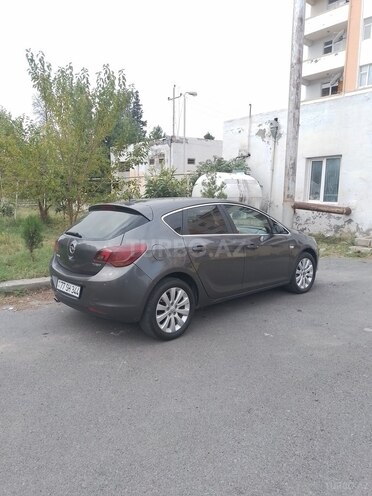Opel Astra 2010, 318,000 km - 1.6 l - Tərtər