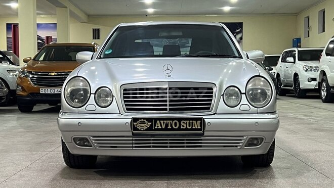 Mercedes E 280 1999, 278,000 km - 2.8 л - Sumqayıt