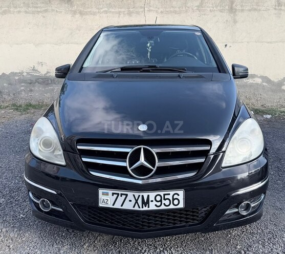 Mercedes B 180 2010, 102,000 km - 1.7 l - Bakı