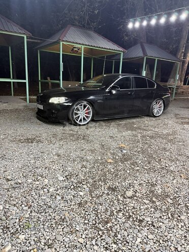 BMW 528 2015, 208,400 km - 2.0 l - Bərdə