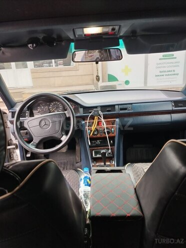 Mercedes 200 E 1994, 235,452 km - 2.0 l - Beyləqan