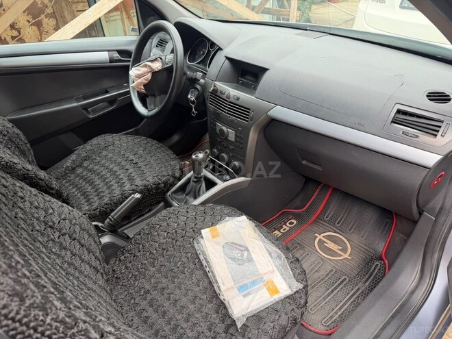 Opel Astra 2005, 234,000 km - 1.4 л - Bakı