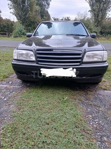 Mercedes C 180 1995, 450,000 km - 1.8 l - Qax