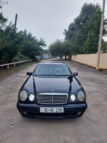 Mercedes E 230 1996, 123,123 km - 2.3 л - Qazax