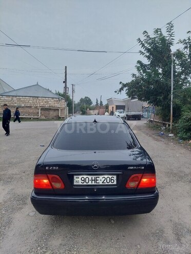 Mercedes E 230 1996, 123,123 km - 2.3 л - Qazax